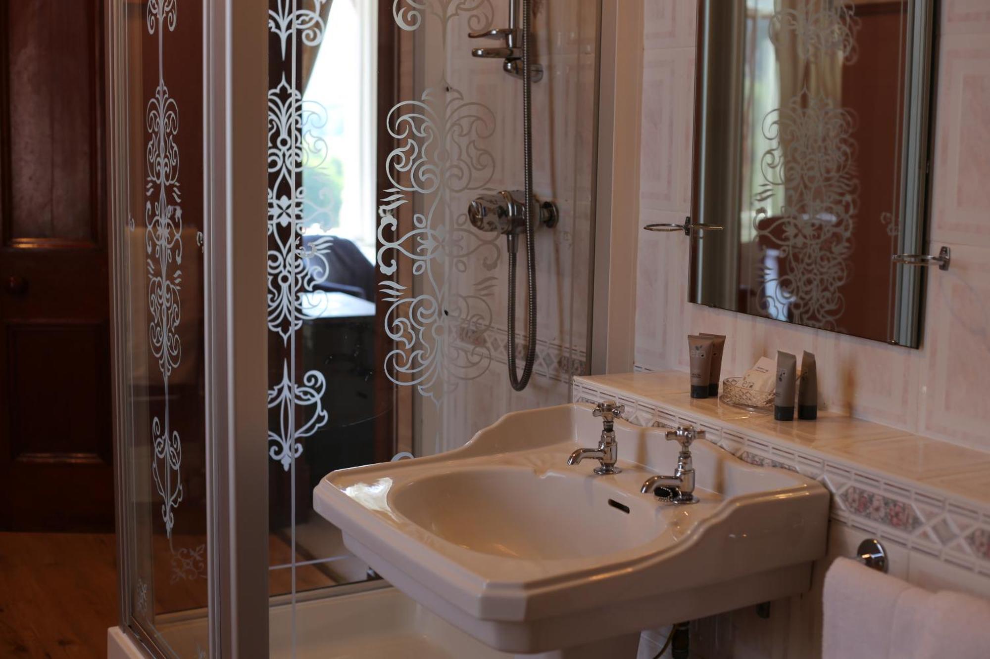 Pitlochry Dundarach Hotel 객실 사진